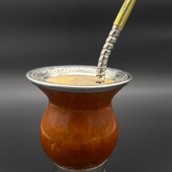 Mate Criollo con Virola Cincelada de Aluminio y Base
